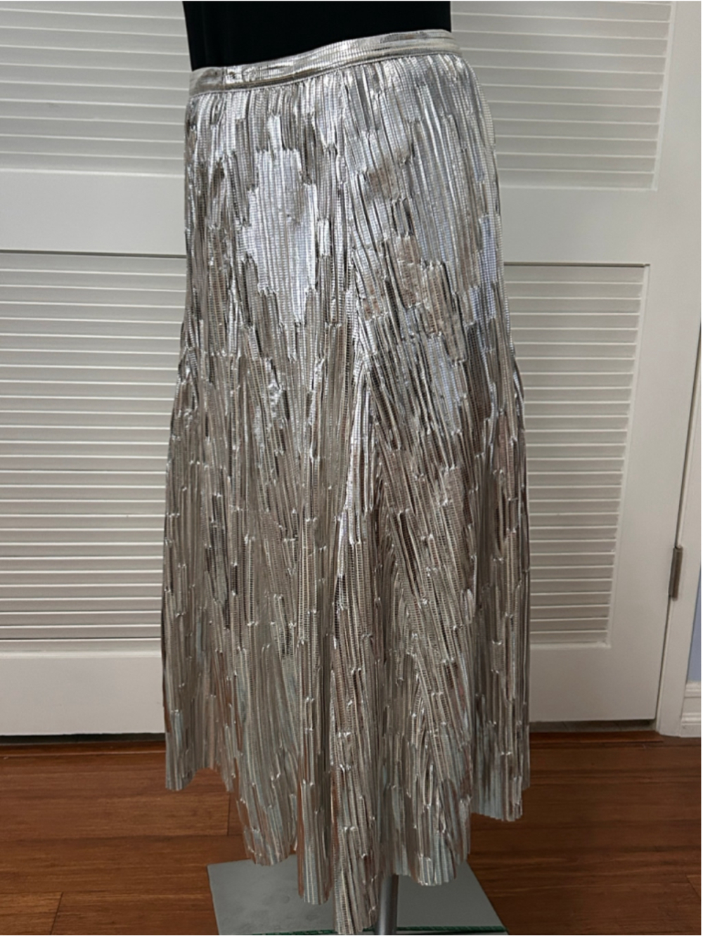 Maeve by Anthropologie Metallic Silver Pleated Midi Skirt Size 6 - Picture 8 of 12